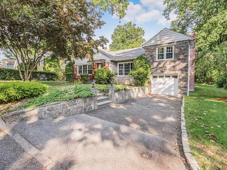 90 Patton Dr — Photo 3