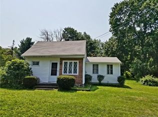 21 Pond Dr, Wolcott, CT 06716