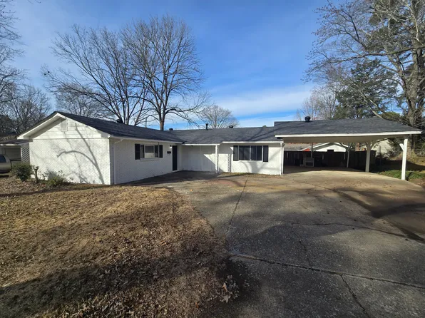 8 Coral Ln, Jacksonville, AR 72076