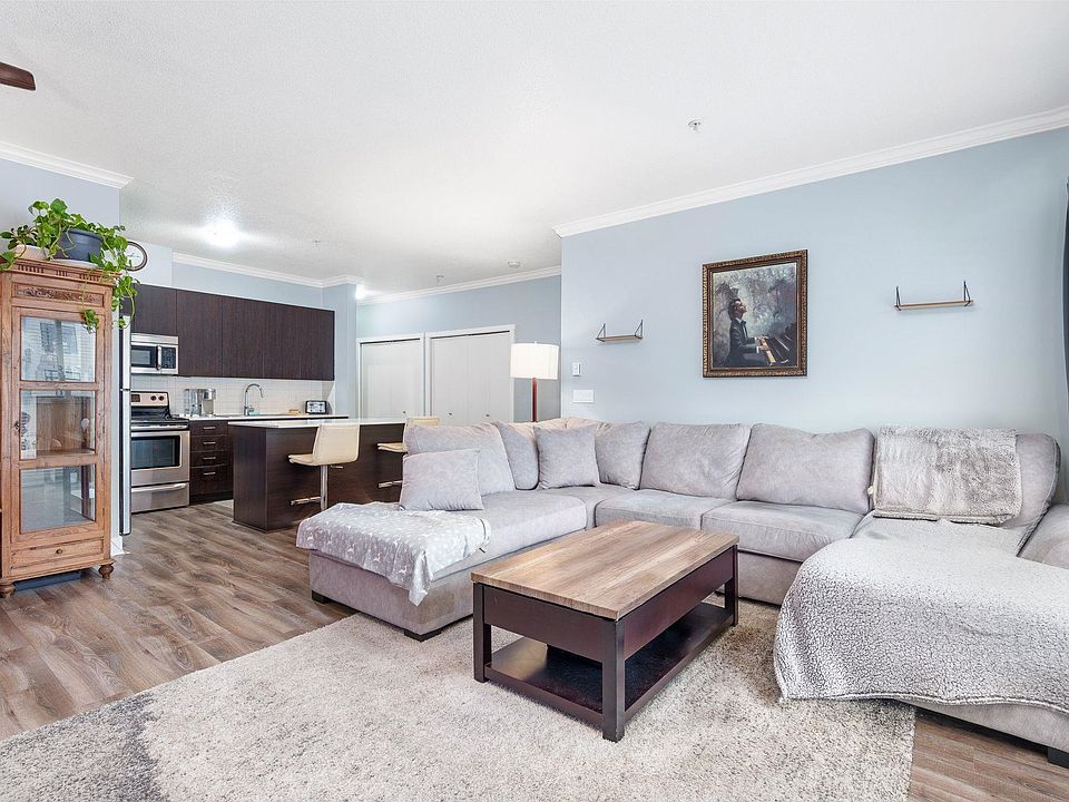 1st image of 20460 Douglas Cres #318
