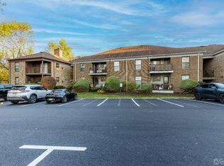 323 Gill Ln APT 12E, Iselin, NJ 08830