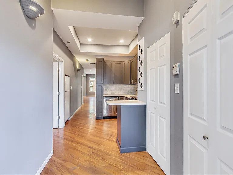 2141 W Crystal St #2 — Photo 11