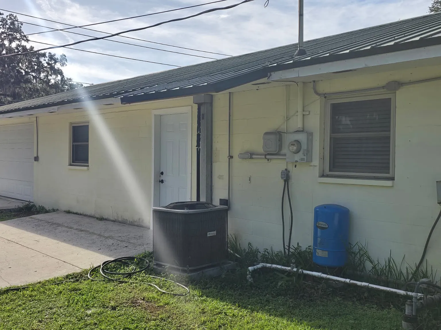 2 bed, 1000 sqft, $1,699 — Photo 2