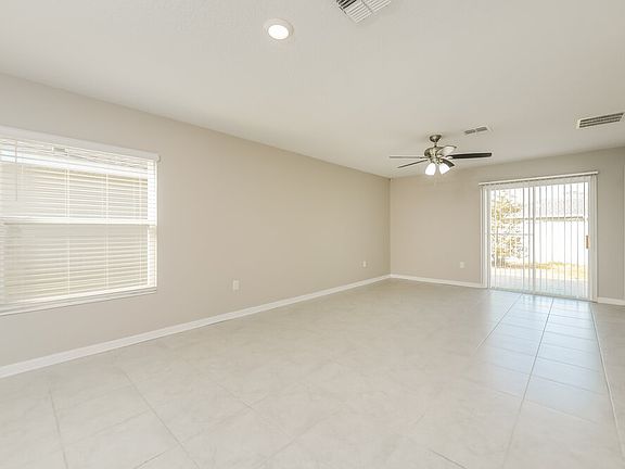 4th image of 4295 Sunny Creek Pl