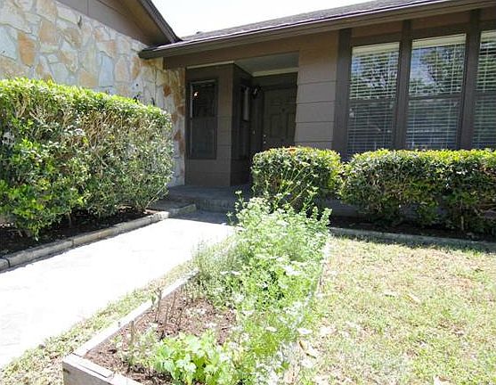 4th image of 9025 Texas Sun Dr