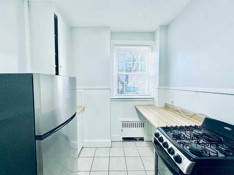 25 Lynwood Pl — Photo 10