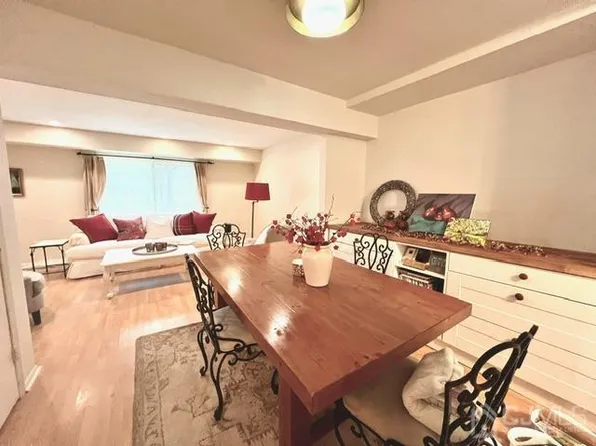 4404 Sayre Dr, Princeton, NJ 08540