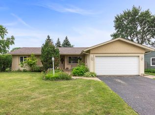 235 Parkchester Rd, Elk Grove Village, IL 60007