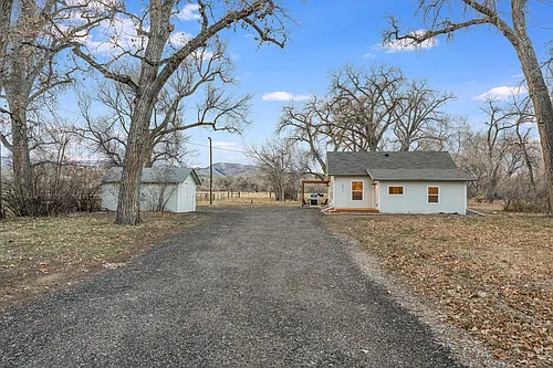 2417 N Overland Trl Photo 1