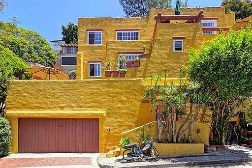 2nd image of 2026 1/2 N Las Palmas Ave