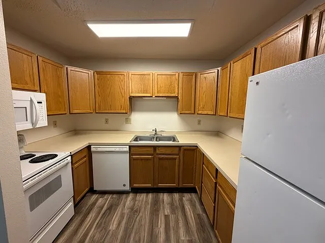 Wheatland Place Apartments — Photo 14