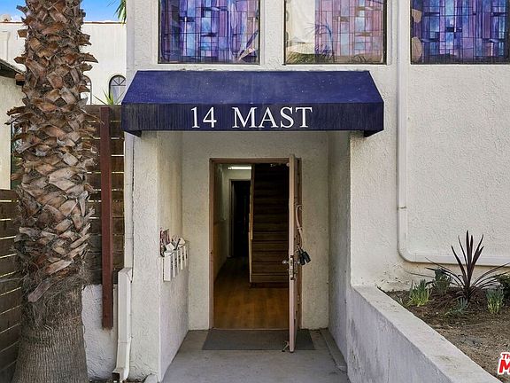 2nd image of 14 Mast St APT 3