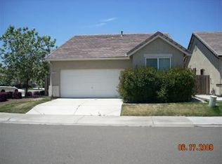 7528 Sun Castle Ln, Sacramento, CA 95823