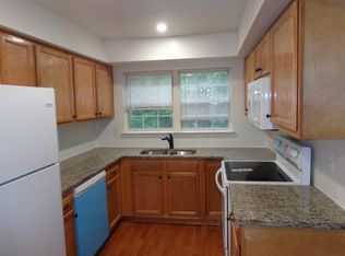 12149 Chaucer Ln, Woodbridge, VA 22192