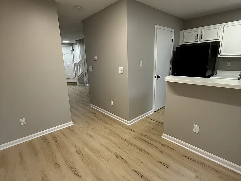6472 Windsor Gate Ln — Photo 2