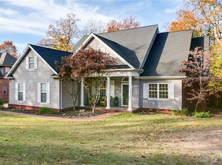 2927 N Brookbury Xing, Fayetteville, AR 72703