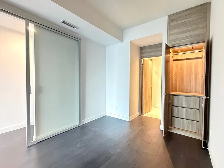 18 Esther Shiner Blvd #731 — Photo 14