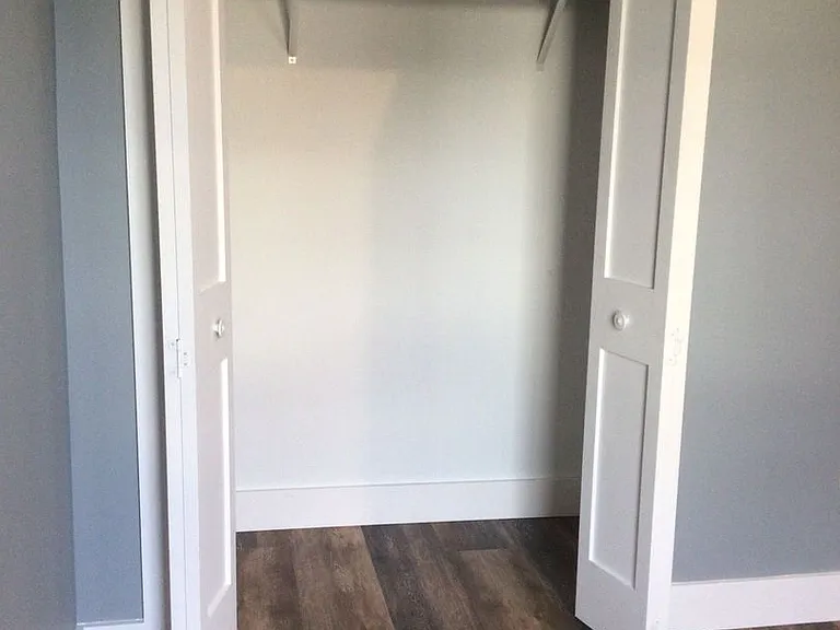 219 Pleasant St — Photo 13
