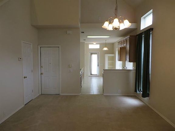 3rd image of 11163 Still Hollow Dr