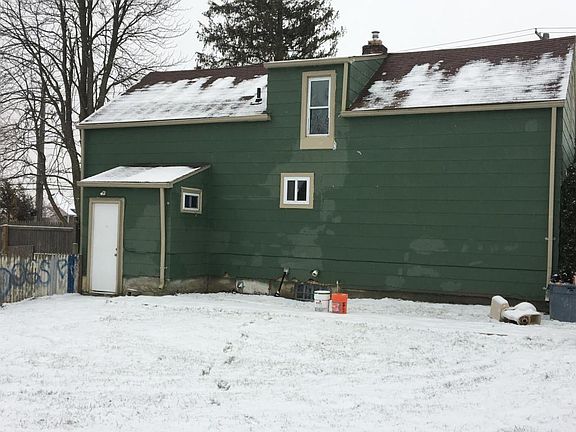 2nd image of 396 South Blvd W