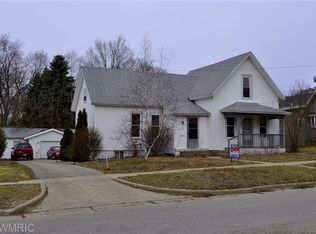 315 Pine St, Belding, MI 48809