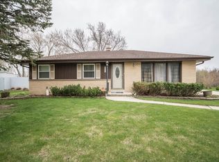 1877 E Montana Ave, Oak Creek, WI 53154