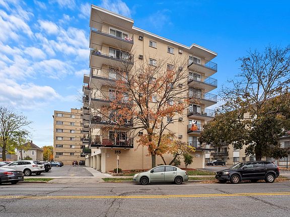 2nd image of 315 Des Plaines Ave APT 403
