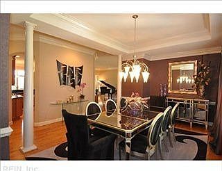 2nd image of 4345 Blackthorne Ct