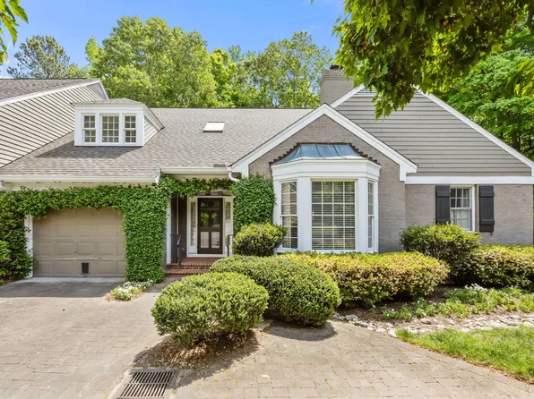 7 Lytham Ln, Durham, NC 27707