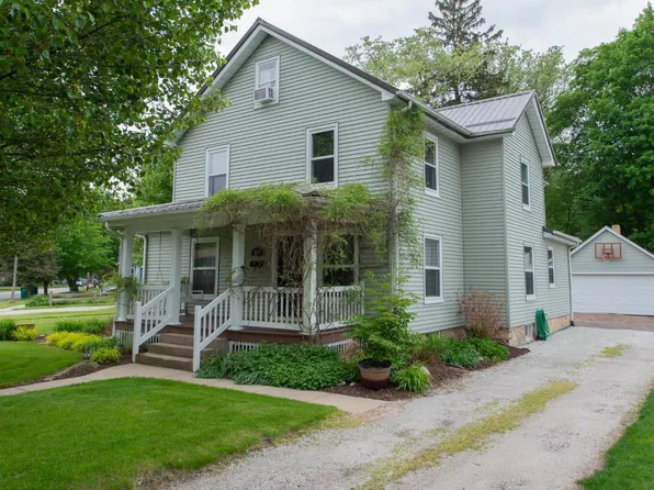 104 Kingsbury Ave, La Porte, IN 46350