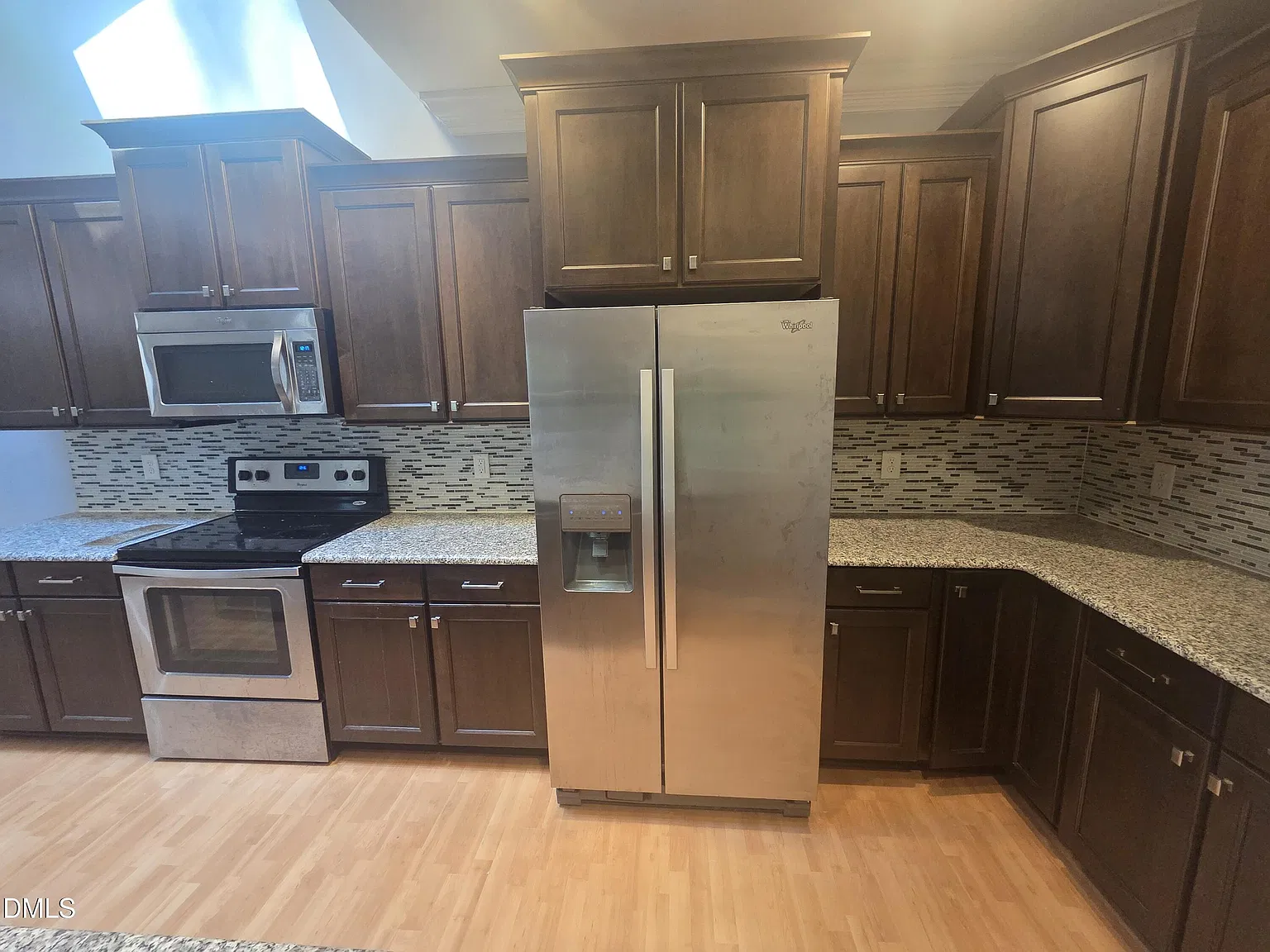 2 bed, 2.0 bath, 1200 sqft, $1,750 — Photo 2