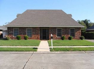 7309 Ashborne Dr, Harahan, LA 70123