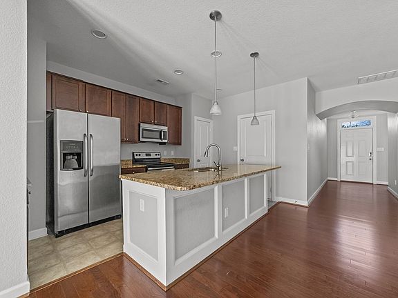 5th image of 4345 Elderberry Ln #1