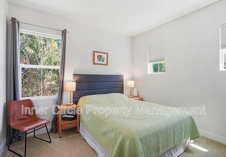 2282 Acero Ct — Photo 10