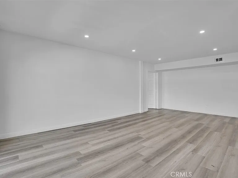 5412 Lindley Ave #110 — Photo 13