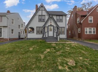 939 Vineshire Rd, Cleveland Heights, OH 44121