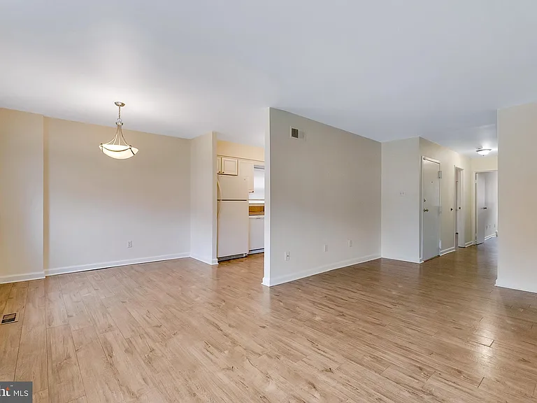 9754 E Roosevelt Blvd #1 — Photo 10