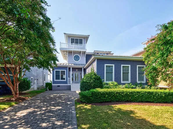 15 Kings Bay Dr, Cape Charles, VA 23310