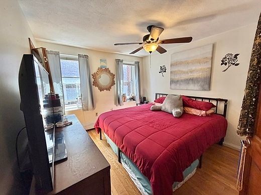 2nd image of 38 Sheafe St APT 2
