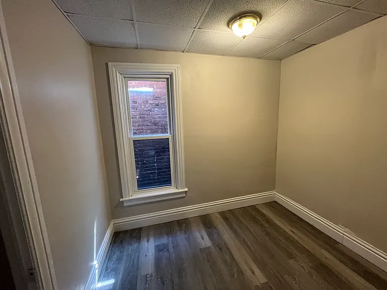 308 3rd St #3 — Photo 7