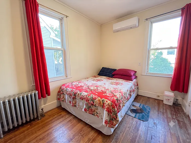 6715 73rd Pl #2R — Photo 6