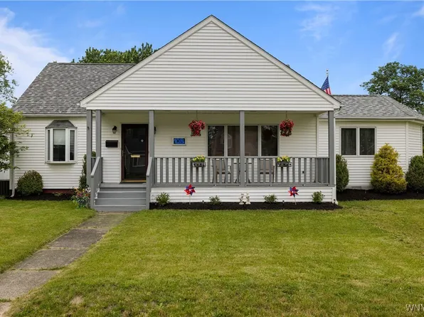 108 Argus Dr, Depew, NY 14043