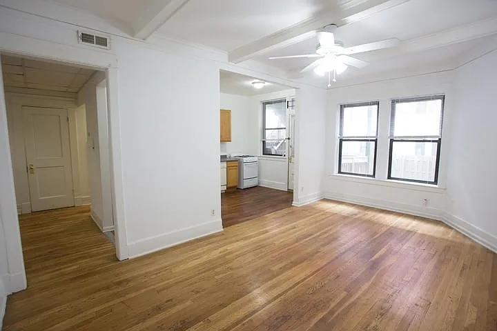 5237-5245 S. Kenwood Avenue — Photo 3