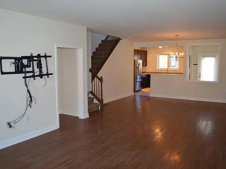 1503 Federal St — Photo 12