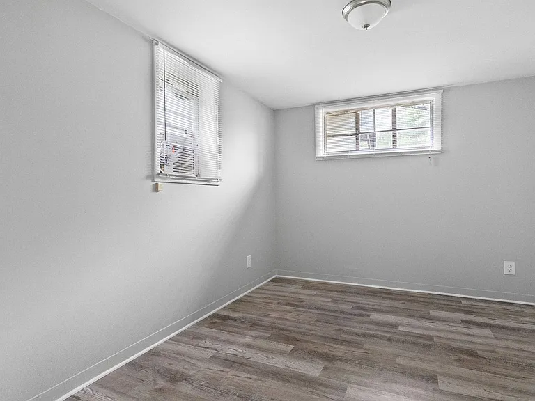 427 Circle Dr — Photo 33