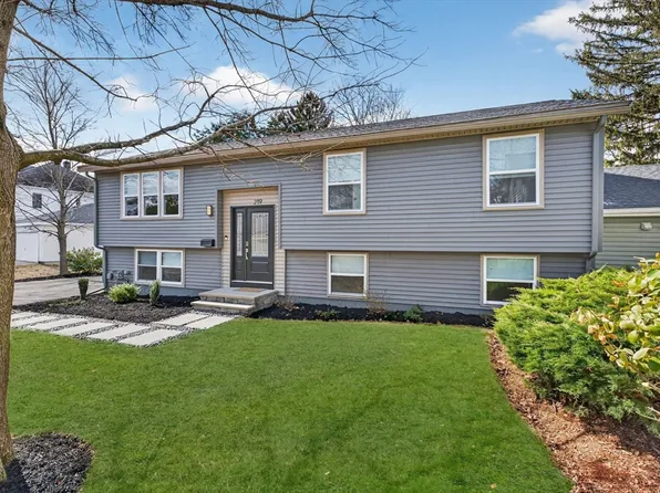 219 Waverley Rd Unit 219, North Andover, MA 01845