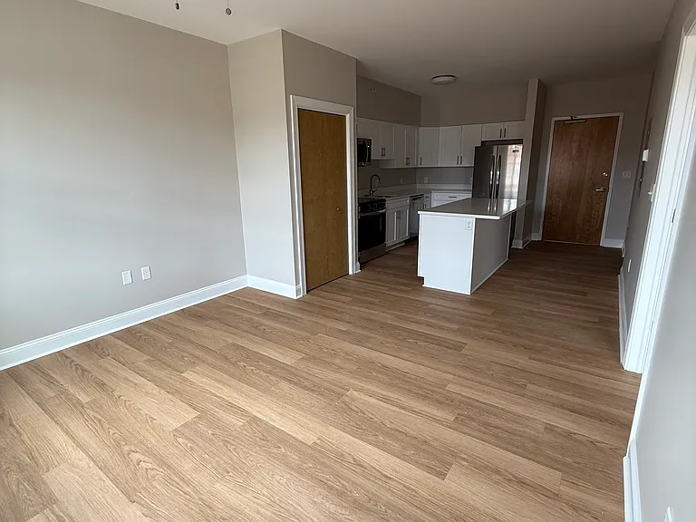 14703 Main St #1 — Photo 6