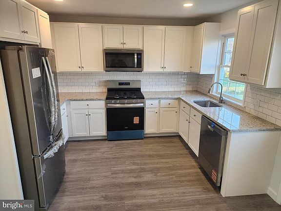 5th image of 237 Princeton Ave