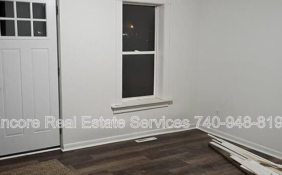 2nd image of 718 Rice St