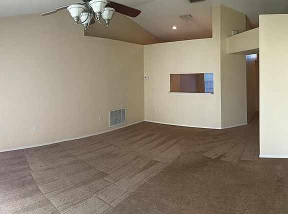 4th image of 3035 Lillian Pass